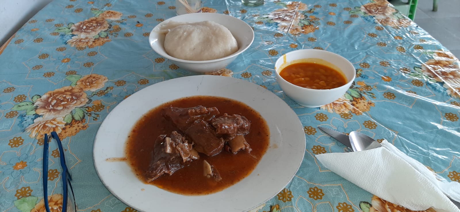 Funge with peito alto and beans in Angola